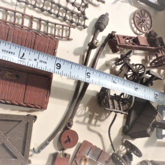 Huge Lot of LEAD Figures Lead WARRIORS Lead Men Unpainted Lead Figurines Dungeon - Picture 13 of 15